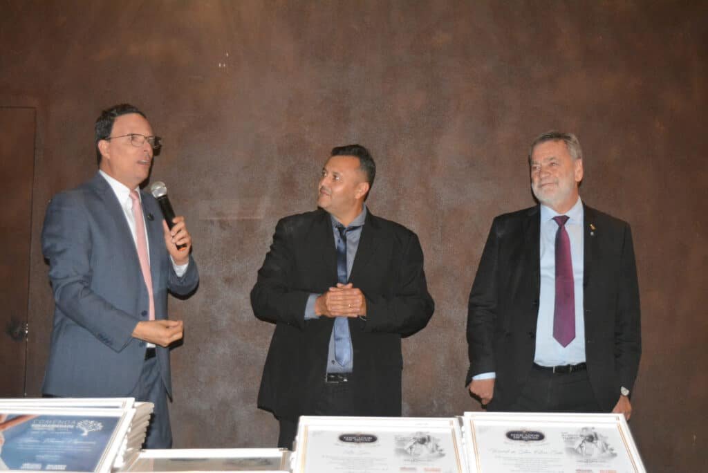 Ricardo Oliveira , Wendel Mesquita e Durval Angelo