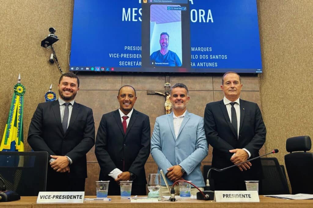 Enquanto prefeito Élio da Mata gastou apenas R$ 2,2 mil em diárias, presidente da Câmara já consumiu R$ 58,7 mil em 2026 Léo do Social